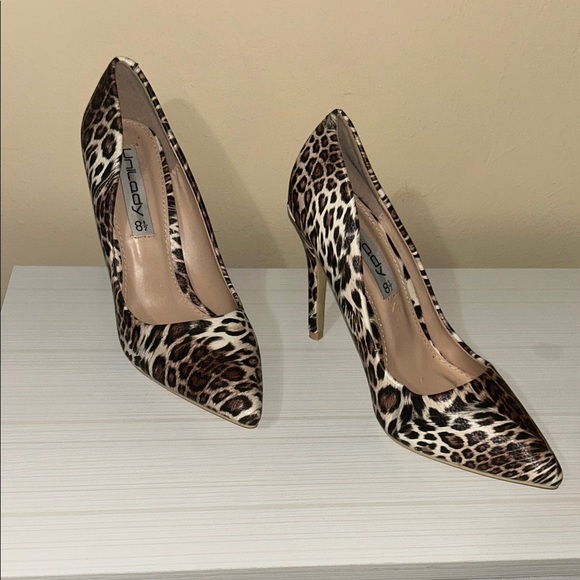 Leopard Print Stiletto Heels (new with defects-no tag ) size 8.5 - Picture 1 of 4